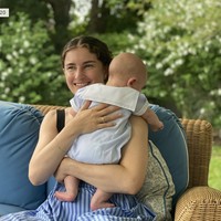 Pada 2015, Malle menikah dengan Graham McGrath Albert di Prancis. Dari pernikahan tersebut lahir dua anak.  Foto: dok. Instagram @chloemalle