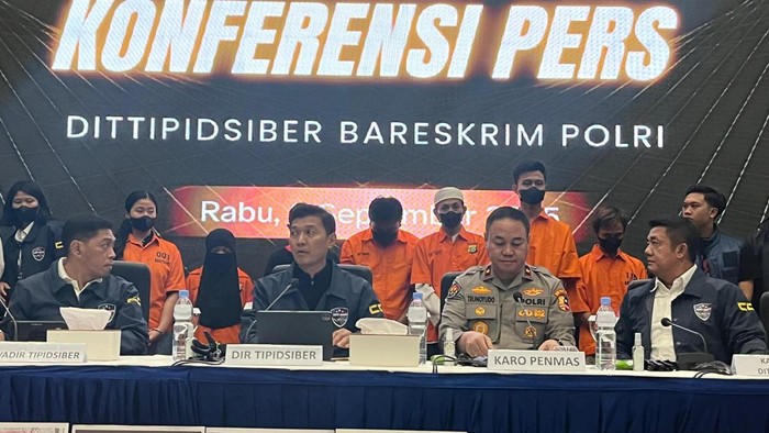 Dirtipid Siber Bareskrin melakukan konferensi pers soal kasus provokasi demonstrasi. (Rumondang/detikcom)