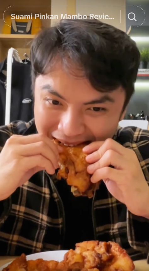 Cobain Pisang Goreng Pinkan Mambo, Vlogger Ini Kaget dengan Teksturnya