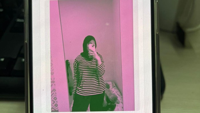 Foto Brave Green Hero Green - Pink Hijau