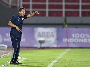 Vanenburg Cueki Pelatih Korsel soal Timnas Indonesia Era STY Lebih Kuat