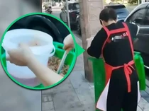 Jadi Sorotan, Aksi Pegawai Resto Kumpulkan Minyak dari Tempat Sampah