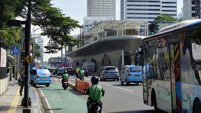 Jakarta Berangsur Normal,  Begini Situasi di Sekitar Sudirman Pagi Ini