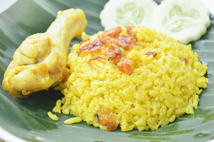 Jualan Nasi Kuning Rendang Rp 13 Ribu, Penjual Ini Dianggap Rusak Harga Pasar