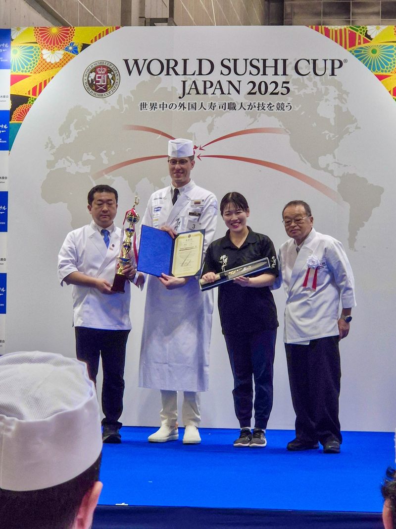 Bukan dari Asia, World Sushi Championship Dimenangkan Chef Negara Ini