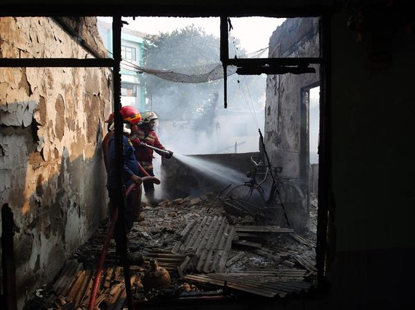 Puluhan Rumah Dinas Polisi di Serpong Terbakar, Diduga Akibat Korsleting