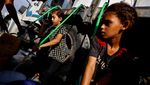 Kelangkaan Air di Gaza, Anak-Anak Palestina Ikut Antre