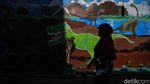 Keren Abis! Lorong Sempit Jakarta Disulap Jadi Galeri Mural Penuh Pesan Sosial