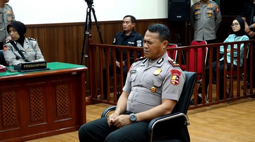Divisi Propam Polri menggelar sidang Komisi Kode Etik Polri (KKEP) terhadap Komandan Batalyon (Danyon) Resimen IV Korps Brimob (Korbrimob) Polri, Kompol Kosmas K Gae, di gedung TNCC, Mabes Polri, Jakarta Selatan, Rabu (3/9/2025).