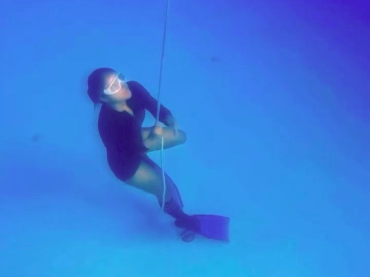 Potret Marion Jola Belajar Freediving Demi Kalahkan Ketakutan