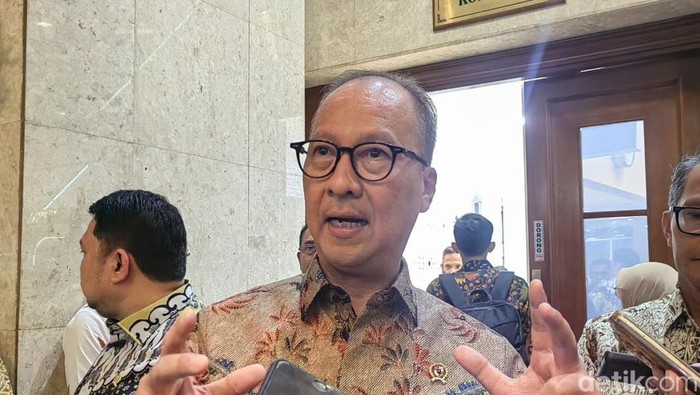 Menteri Perindustrian Agus Gumiwang