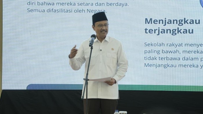 Menteri Sosial Saifullah Yusuf