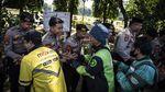 Potret Ojol Se-Jawa Tengah Akur dengan Aparat Saat Aksi Damai