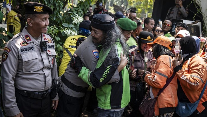 Masyarakat Dukung Komitmen Pemerintah Redam Aksi Anarkis dan Jaga Perdamaian