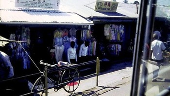 Dan kini Singapura termasuk ke dalam kekuatan ekonomi terbesar. Pemandangan semacam ini sudah tidak ada. Foto: Vintages
