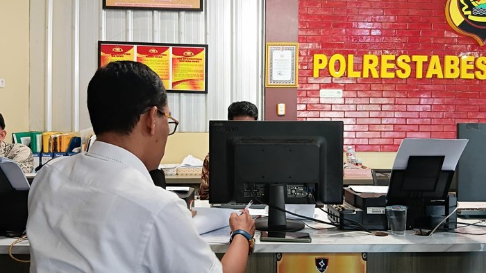 Kakak jukir di Palembang melaporkan adiknya yang diculik dan dikeroyok OTK