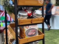 Video: Unik, Tamu Undangan Bawa Pulang Souvenir Perabotan Rumah Tangga