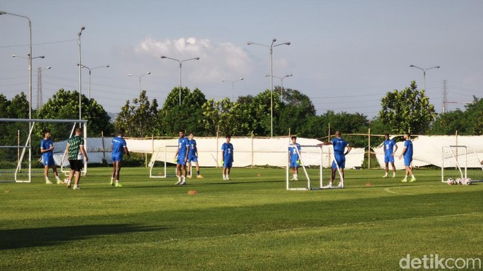Persib Gelar Latihan Ringan di Tengah Jeda FIFA Match Day