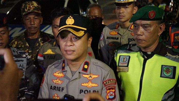 Wakapolres Cilegon Kompol Arief Nazaruddin Yusuf saat patroli gabungan (dok istimewa)