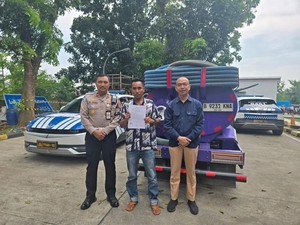 Sopir Truk Buang Tinja ke Sungai Ciliwung Depok Berdalih Lagi Kejar Target