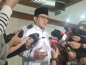 Komisi VIII DPR Rapat Tertutup Bareng Menag Nasaruddin-Mensos Gus Ipul