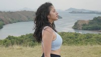 Penampilan Sitha Marino yang sudah mulai langsing setelah rutin berolahraga. (Foto: dok Instagram sithamarino)