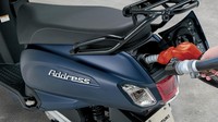 Di Jepang, Suzuki Address 125 terbaru hadir dalam tiga pilihan warna, yakni Matt Stellar Blue Metallic, Pearl Grace White, Solid Ice Green dan Matt Black Metallic No.2. Sementara pengumuman harga baru disampaikan pekan depan. Kabarnya, ada kenaikan sekira 5.600 yen atau Rp 618 ribu dari model lama. Foto: Doc. Suzuki Japan