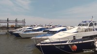Kapal wisata di Pelabuhan Muara Angke