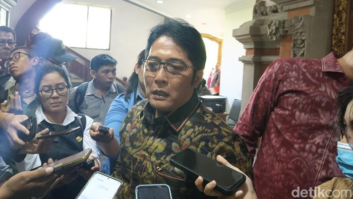 Wakil Gubernur Bali I Nyoman Giri Prasta saat dijumpai awak media di kantor Gubernur Bali, Rabu (3/9/2025). (Foto: Ni Made Lastri Karsiani Putri/detikBali)