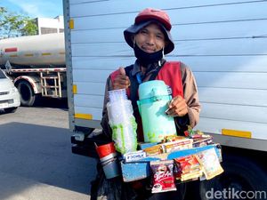 Wawi dan Semangatnya yang Menyala di Perempatan Kiaracondong
