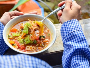 Doyan Makan Seblak? Ini Wanti-wanti Dokter Jantung