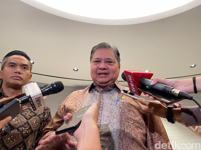 Airlangga Hartarto dan Anindya Bakrie