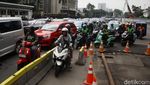 Arus Lalin Kawasan Patung Kuda Tersendat Imbas Demo Buruh
