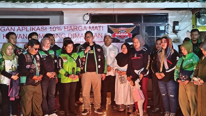 Asosiasi Ojol Garda Indonesia doa bersama 7 harian wafatnya Affan Kurniawan