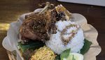 10 Bebek Goreng di Surabaya yang Nikmatnya Melegenda