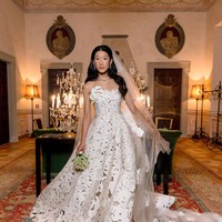 Becca Bloom dikenal sebagai influencer kaya favorit netizen TikTok. Sering pamer barang-barang mahal dan langka dalam konten-konten ‘RichTok’, baru-baru ini ia menggelar pernikahan yang kemewahannya tidak mengecewakan. Foto: Instagram @beccaxbloom