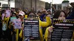 Demo di DPR, BEM SI Kirim Karangan Bunga Turut Berdukacita
