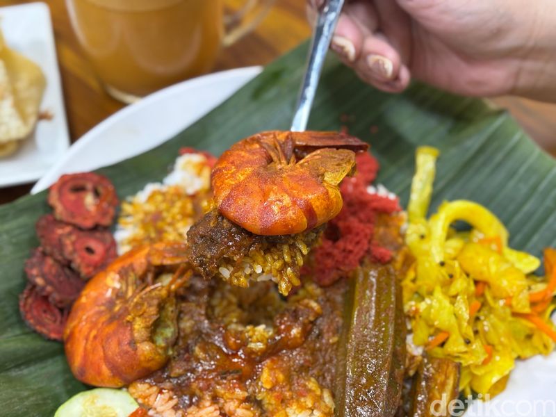 Di Kemang Kini Bisa Makan Nasi Kandar ala Warung Mamak Malaysia