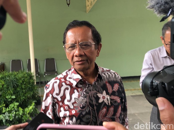 Eks Menkopolhukam, Mahfud MD, di Kompleks Kepatihan Kota Jogja, Kamis (4/9/2025).