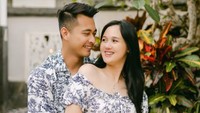 Pada 22 Juli 2018, Eza menikah dengan Meiza Aulia Coritha di Bekasi, Jawa Barat. Hingga saat ini, mereka sudah dikaruniai tiga anak.