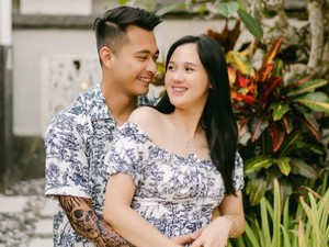Eza Gionino Ucapkan Ultah ke Istri: Kamu Tahu Tempat Pulang
