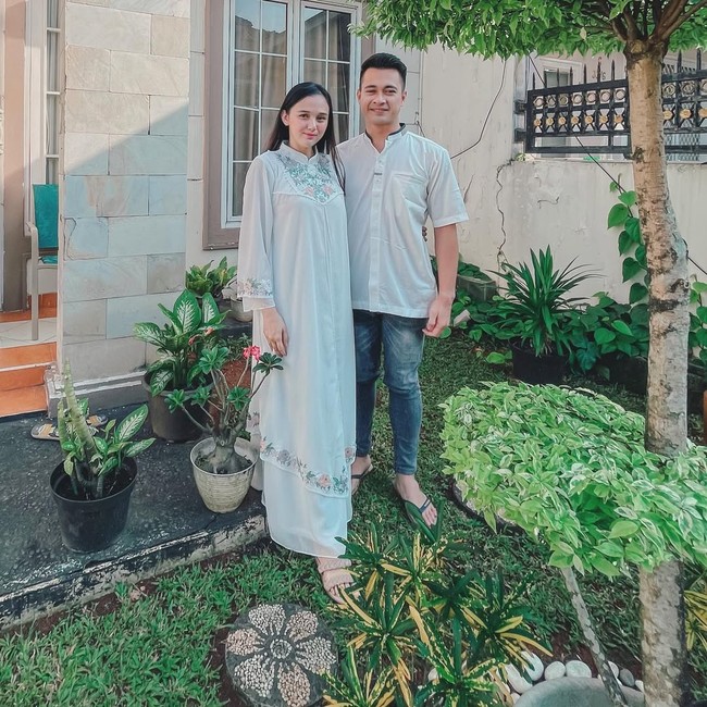 Kini kemesraan antara Eza dan Meiza terancam tinggal kenangan. Sidang pertama perceraian Eza dan Meiza akan digelar pada Senin (22/9/25). Foto: Instagram @ezagio