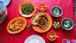 Foodies! Ini 10 Makanan Indonesia Favorit Mark Wiens yang Layak Dicoba