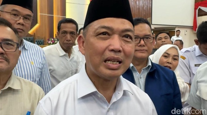 Gubernur Kalbar Ria Norsan tanggapi keluhan MBG basi.
