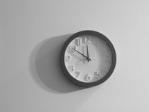 Kenapa Waktu Sekarang Terasa Lebih Cepat? Begini Menurut Islam