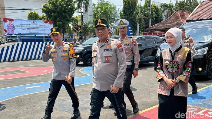Kapolda Jatim Irjen Pol Nanang Avianto saat kunjungan ke Kediri