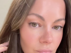 Viral Penampilan Wanita Glow Up di Usia 50 Tanpa Oplas, Ini Rahasianya