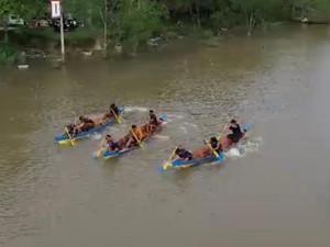 Nonton Yuk! Ada Festival Pacu Sampan Nih di Sungai Siak