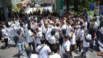 Massa Partai Berkarya Desak Kemenkumham Sahkan Hasil Munas