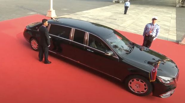 Mobil Kim Jong Un di China